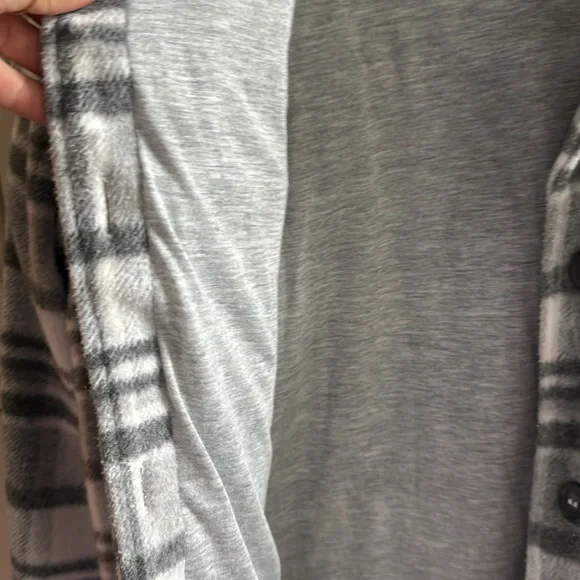 Thread & supply Shacket - Picture 4 of 4